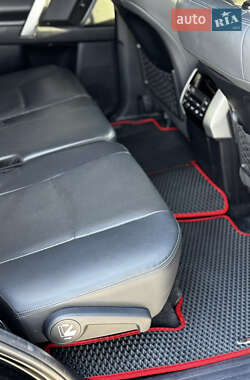 Внедорожник / Кроссовер Toyota Land Cruiser Prado 2021 в 