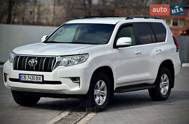 Внедорожник / Кроссовер Toyota Land Cruiser Prado 2019 в 