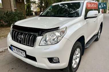 Позашляховик / Кросовер Toyota Land Cruiser Prado 2011 в 