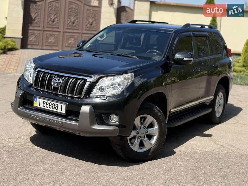 Внедорожник / Кроссовер Toyota Land Cruiser Prado 2011 в 