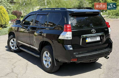 Внедорожник / Кроссовер Toyota Land Cruiser Prado 2011 в 
