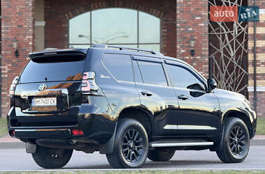 Позашляховик / Кросовер Toyota Land Cruiser Prado 2020 в 