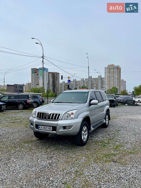 Позашляховик / Кросовер Toyota Land Cruiser Prado 2006 в Києві