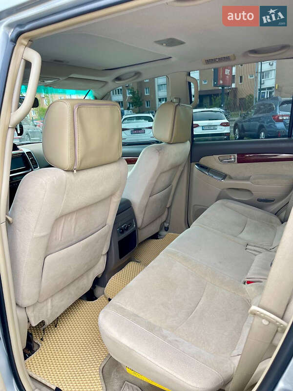 Позашляховик / Кросовер Toyota Land Cruiser Prado 2006 в Києві
