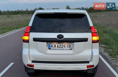 Внедорожник / Кроссовер Toyota Land Cruiser Prado 2013 в 