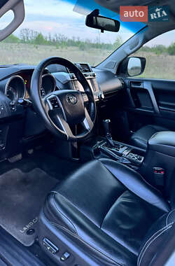 Внедорожник / Кроссовер Toyota Land Cruiser Prado 2013 в 