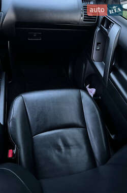Внедорожник / Кроссовер Toyota Land Cruiser Prado 2013 в 