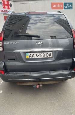 Внедорожник / Кроссовер Toyota Land Cruiser Prado 2005 в 
