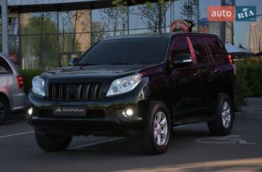 Позашляховик / Кросовер Toyota Land Cruiser Prado 2012 в 