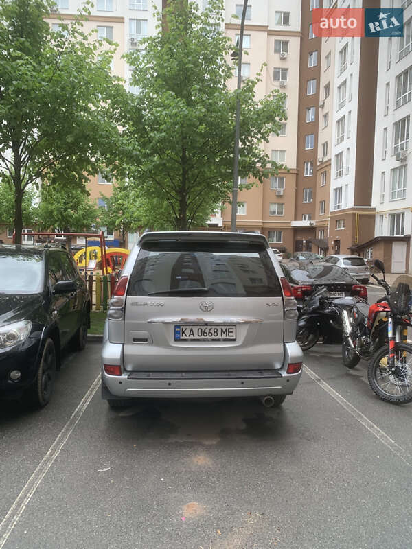 Внедорожник / Кроссовер Toyota Land Cruiser Prado 2007 в Киеве