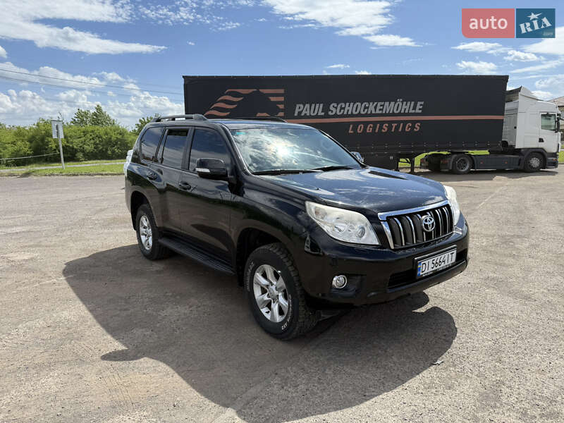 Позашляховик / Кросовер Toyota Land Cruiser Prado 2011 в 