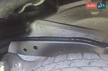 Позашляховик / Кросовер Toyota Land Cruiser Prado 2005 в 