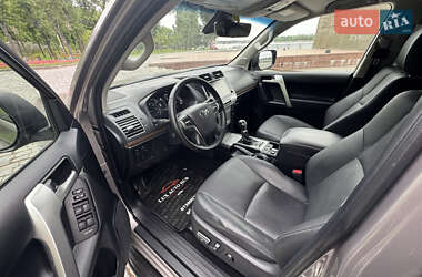 Внедорожник / Кроссовер Toyota Land Cruiser Prado 2022 в 
