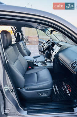 Внедорожник / Кроссовер Toyota Land Cruiser Prado 2022 в 