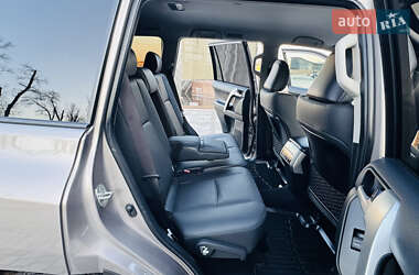 Внедорожник / Кроссовер Toyota Land Cruiser Prado 2022 в 