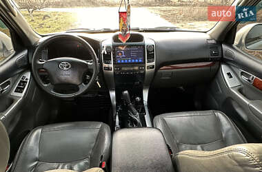 Внедорожник / Кроссовер Toyota Land Cruiser Prado 2005 в 