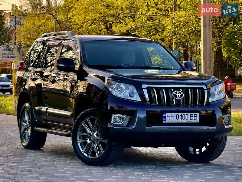 Позашляховик / Кросовер Toyota Land Cruiser Prado 2010 в Одесі