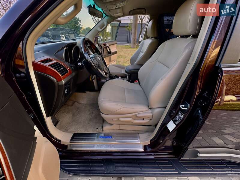 Позашляховик / Кросовер Toyota Land Cruiser Prado 2010 в Одесі