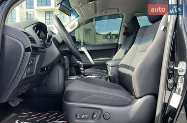 Внедорожник / Кроссовер Toyota Land Cruiser Prado 2022 в 