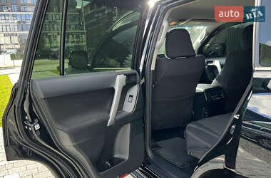 Внедорожник / Кроссовер Toyota Land Cruiser Prado 2022 в 