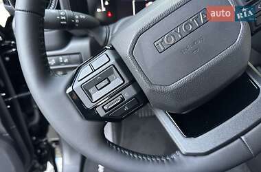 Внедорожник / Кроссовер Toyota Land Cruiser Prado 2025 в 