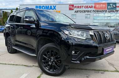 Внедорожник / Кроссовер Toyota Land Cruiser Prado 2022 в 