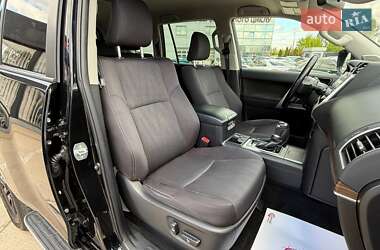 Внедорожник / Кроссовер Toyota Land Cruiser Prado 2022 в 