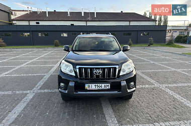 Внедорожник / Кроссовер Toyota Land Cruiser Prado 2010 в Пирятине