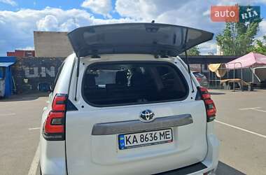 Позашляховик / Кросовер Toyota Land Cruiser Prado 2019 в Києві