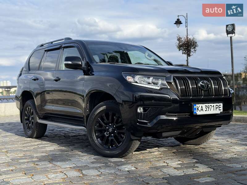 Позашляховик / Кросовер Toyota Land Cruiser Prado 2022 в Києві