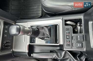 Внедорожник / Кроссовер Toyota Land Cruiser Prado 2018 в 
