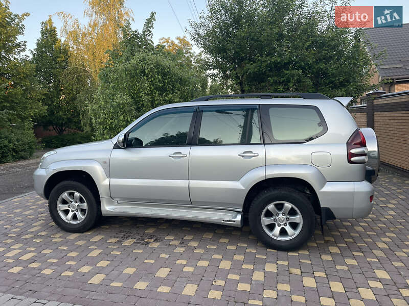 Toyota Land Cruiser Prado 2005