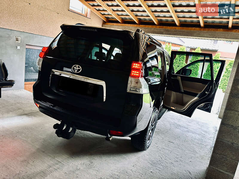 Toyota Land Cruiser Prado 2010
