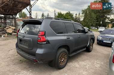 Позашляховик / Кросовер Toyota Land Cruiser Prado 2020 в 