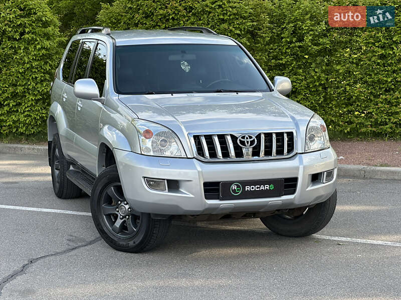 Внедорожник / Кроссовер Toyota Land Cruiser Prado 2005 в 
