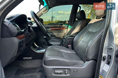Внедорожник / Кроссовер Toyota Land Cruiser Prado 2005 в 