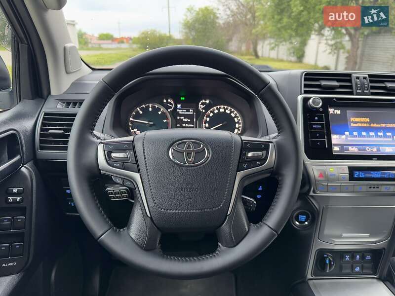 Позашляховик / Кросовер Toyota Land Cruiser Prado 2019 в Києві