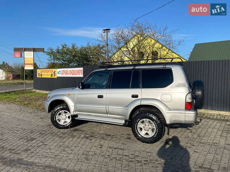 Позашляховик / Кросовер Toyota Land Cruiser Prado 2001 в 