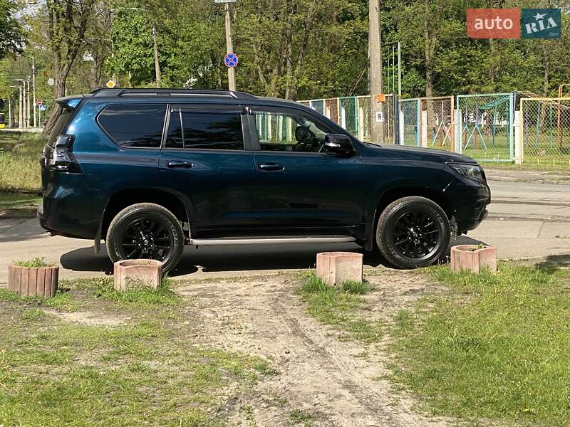 Toyota Land Cruiser Prado 2020