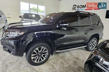 Внедорожник / Кроссовер Toyota Land Cruiser Prado 2022 в 
