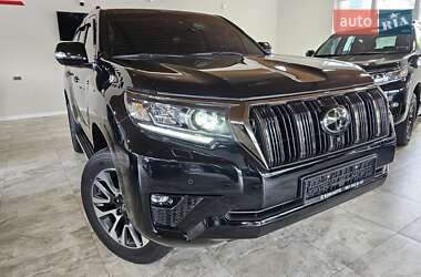 Внедорожник / Кроссовер Toyota Land Cruiser Prado 2022 в 