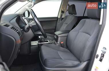 Позашляховик / Кросовер Toyota Land Cruiser Prado 2019 в 