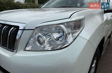 Позашляховик / Кросовер Toyota Land Cruiser Prado 2010 в 