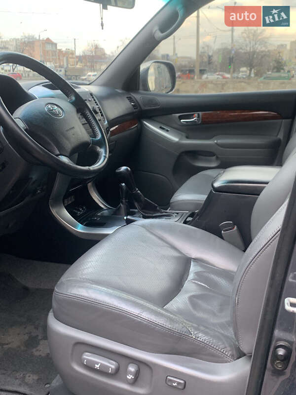 Позашляховик / Кросовер Toyota Land Cruiser Prado 2007 в Харкові фото 4 Позашляховик / Кросовер Toyota Land Cruiser Prado 2007 в Харкові