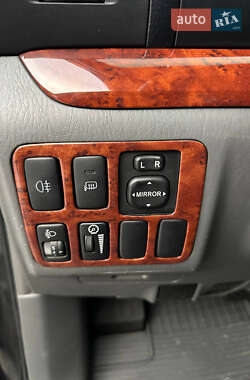 Позашляховик / Кросовер Toyota Land Cruiser Prado 2004 в 