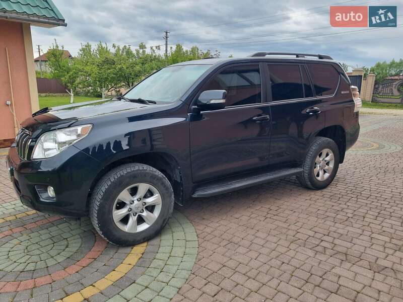 Позашляховик / Кросовер Toyota Land Cruiser Prado 2011 в Коломиї