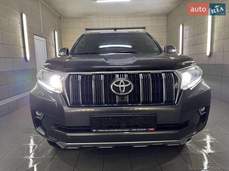Позашляховик / Кросовер Toyota Land Cruiser Prado 2019 в Умані