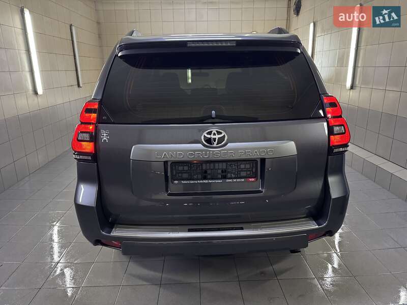 Позашляховик / Кросовер Toyota Land Cruiser Prado 2019 в Умані
