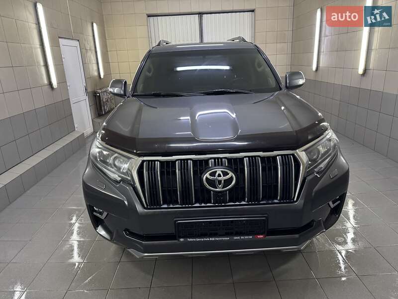 Позашляховик / Кросовер Toyota Land Cruiser Prado 2019 в Умані