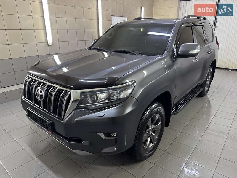 Позашляховик / Кросовер Toyota Land Cruiser Prado 2019 в Умані